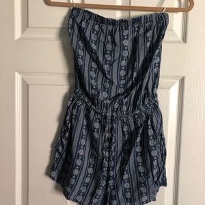 Floral strapless romper